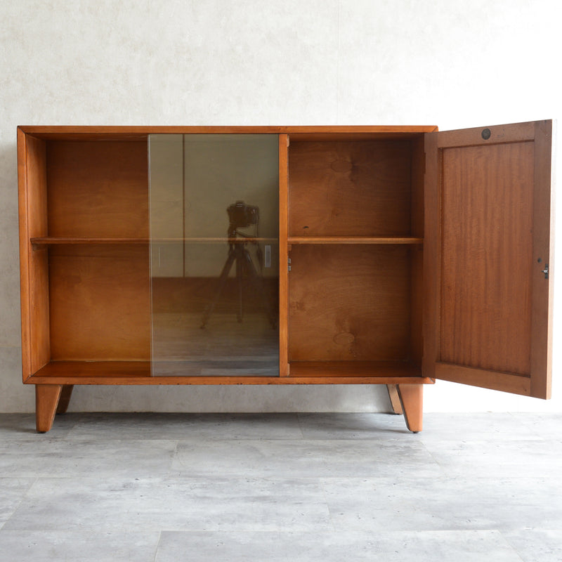 Harris Lebus ガラスキャビネット 40 (木扉付)