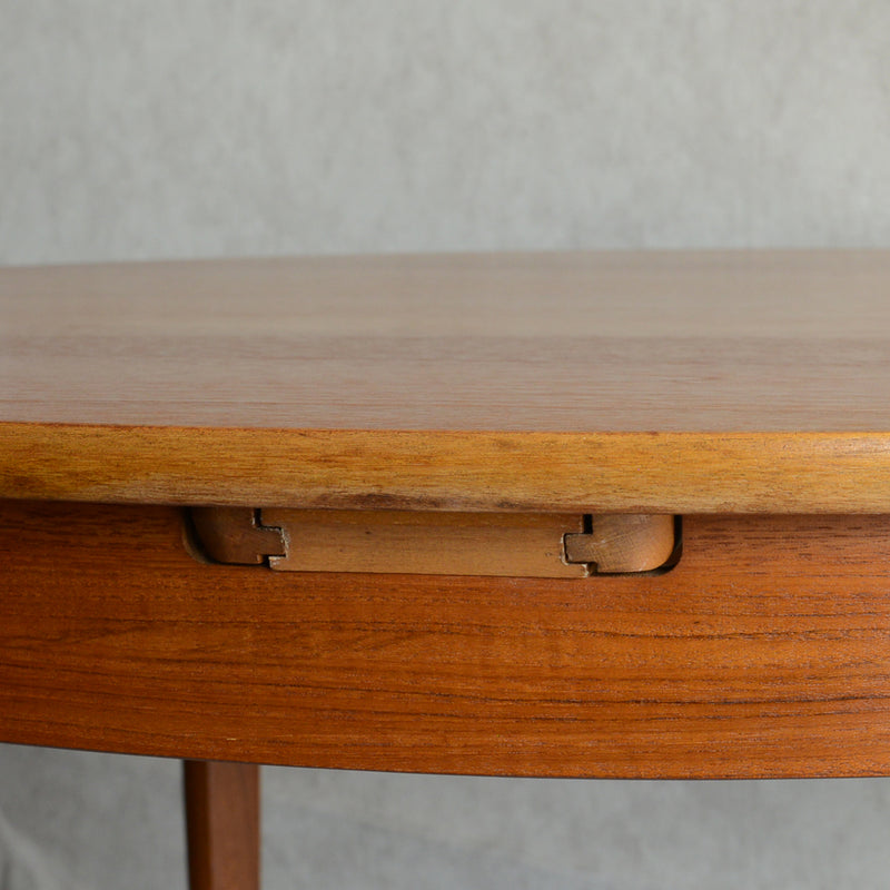 Nathanネイサン　エクステンション ラウンドテーブル02