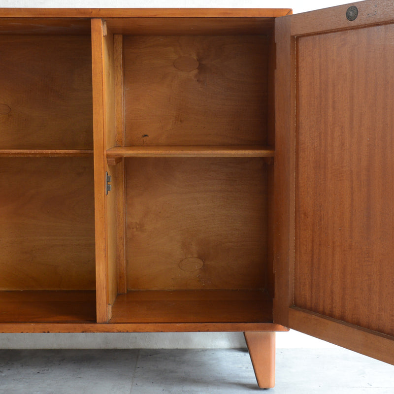 Harris Lebus ガラスキャビネット 40 (木扉付)