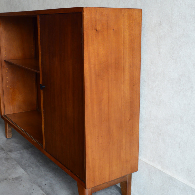 Harris Lebus ガラスキャビネット 40 (木扉付)