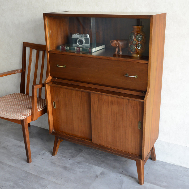 Beautility （ビューティリティ）チーク キャビネット ライティングビューロー付