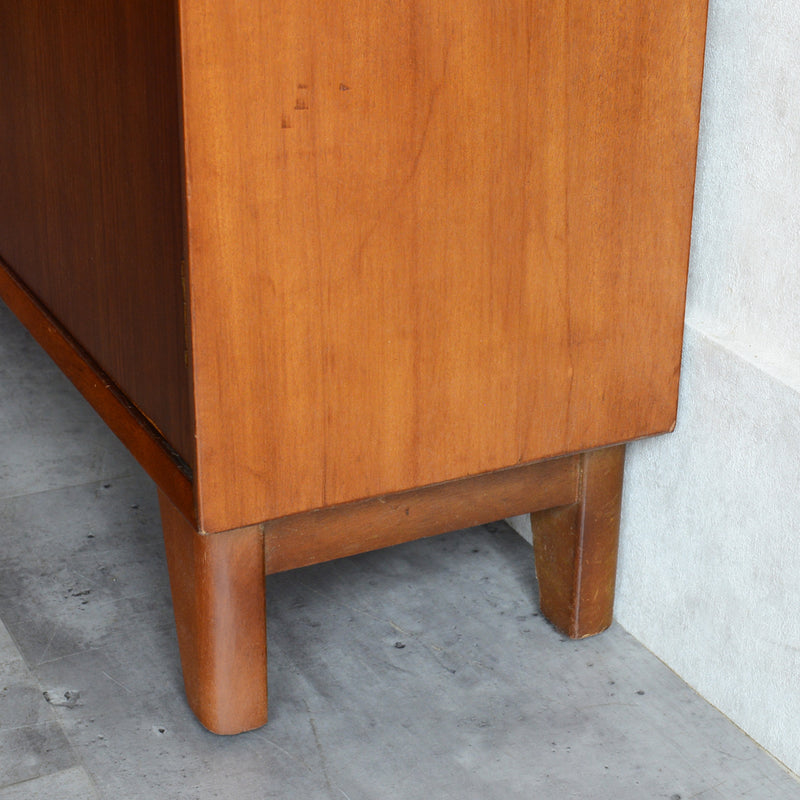 Harris Lebus ガラスキャビネット 40 (木扉付)