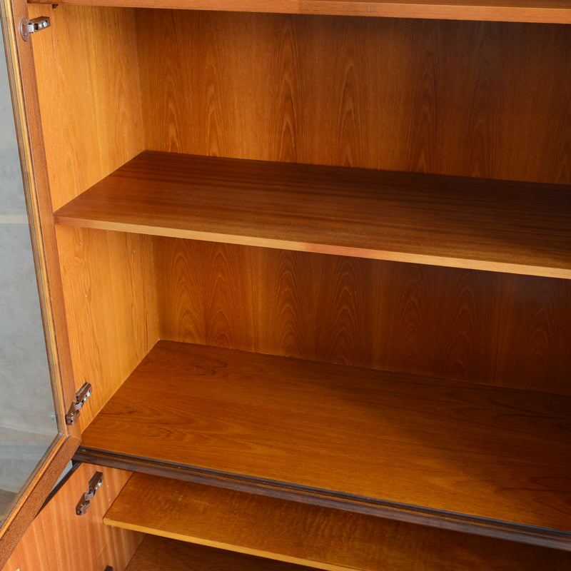 Meredew(メレデュー）ガラス扉 キャビネット