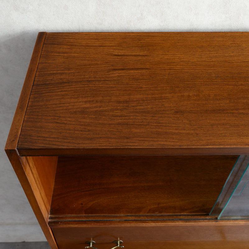 Beautility （ビューティリティ）チーク キャビネット ライティングビューロー付