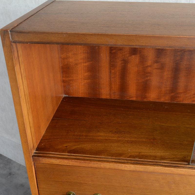 Beautility （ビューティリティ）チーク キャビネット ライティングビューロー付