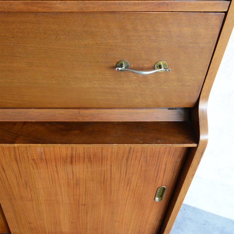 Beautility （ビューティリティ）チーク キャビネット ライティングビューロー付