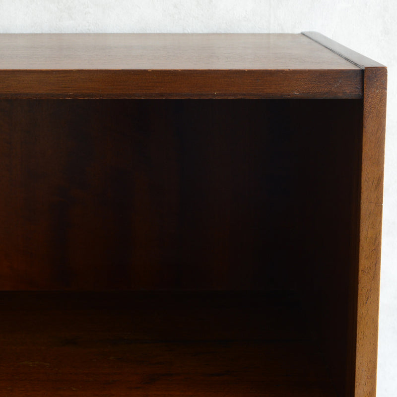 Beautility （ビューティリティ）チーク キャビネット ライティングビューロー付