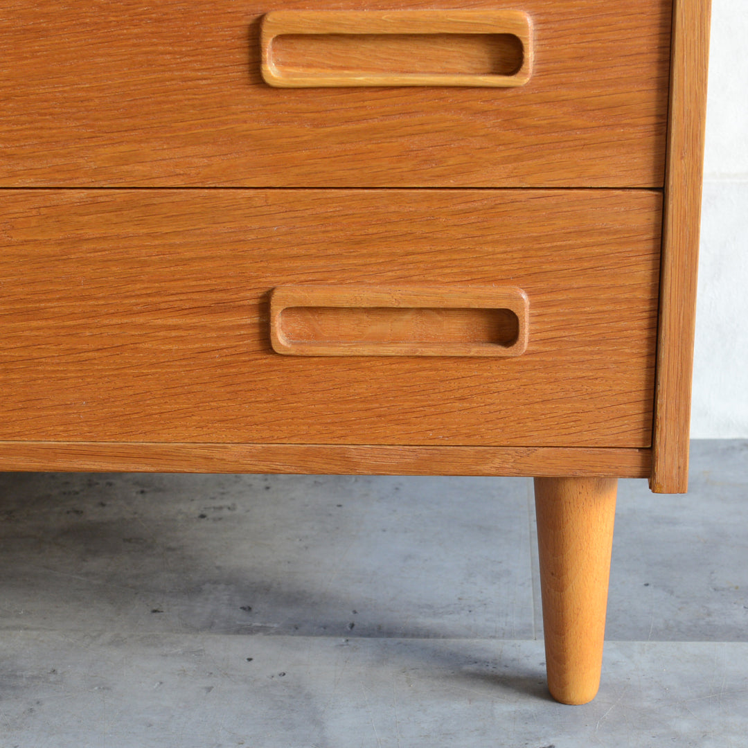 デンマークヴィンテージ  オーク4段チェスト3-4 (ウッドオイル仕上）