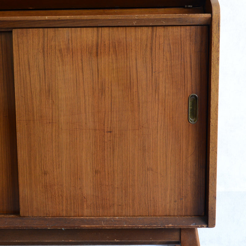 Beautility （ビューティリティ）チーク キャビネット ライティングビューロー付