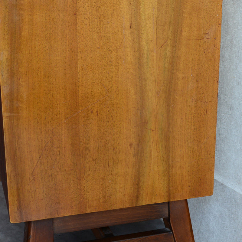 Beautility （ビューティリティ）チーク キャビネット ライティングビューロー付