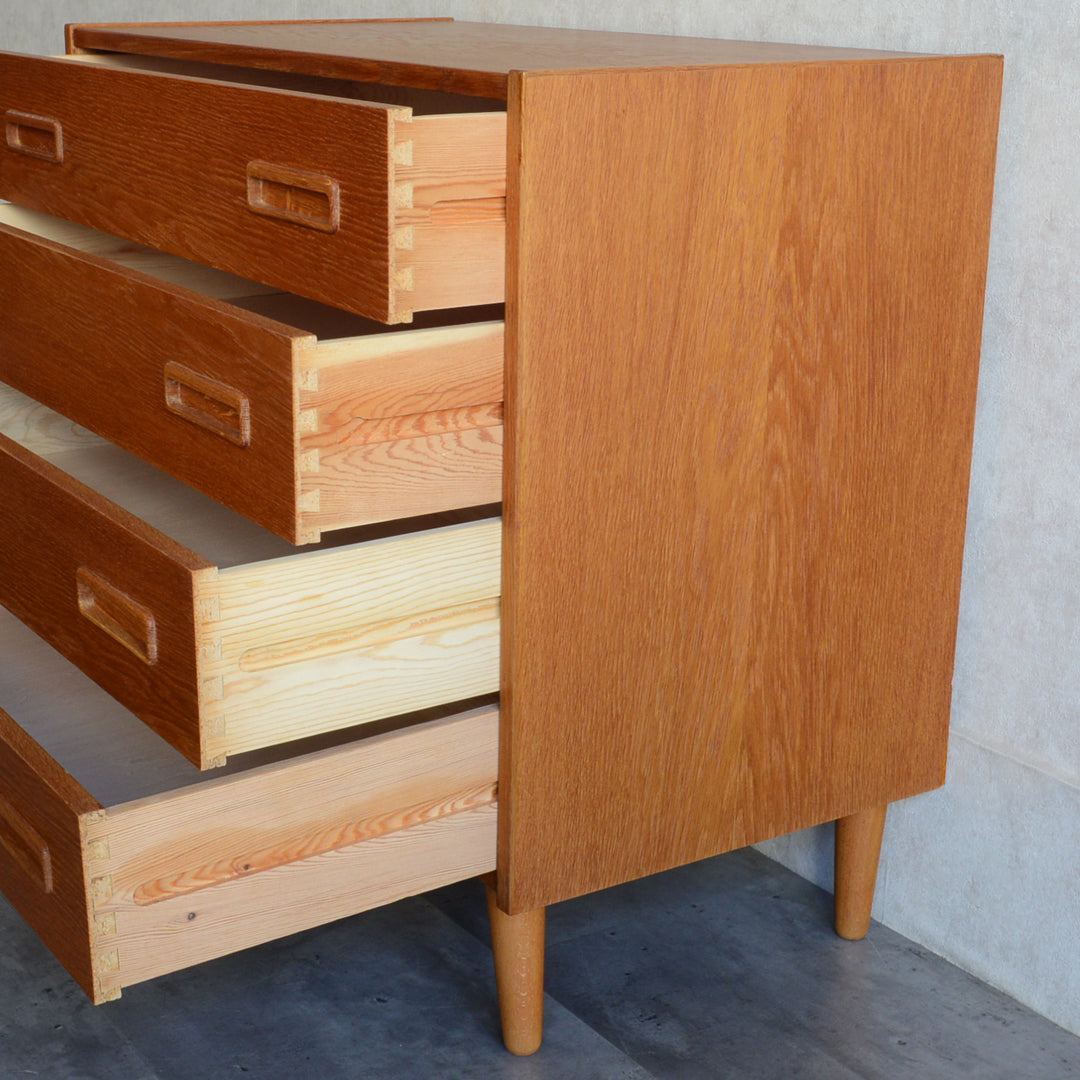 デンマークヴィンテージ  オーク4段チェスト3-4 (ウッドオイル仕上）