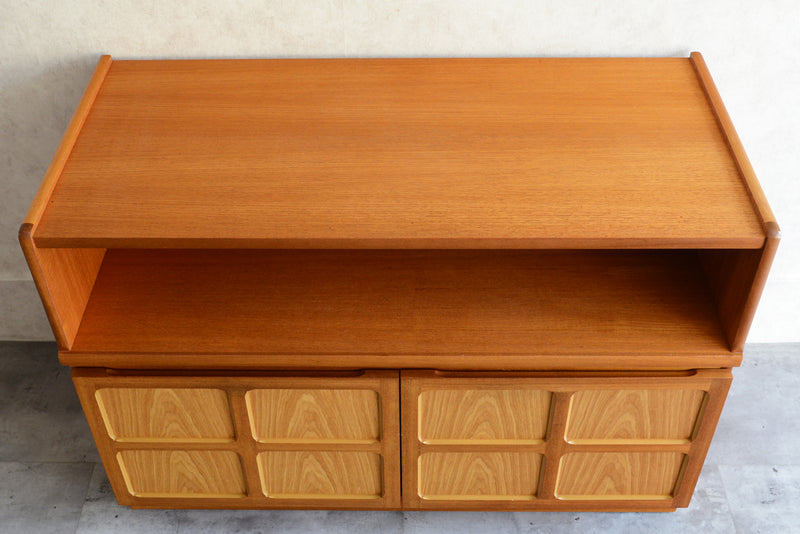 Nathan （Parker knoll） ネイサン　キャビネット 26 AVボード テレビ台