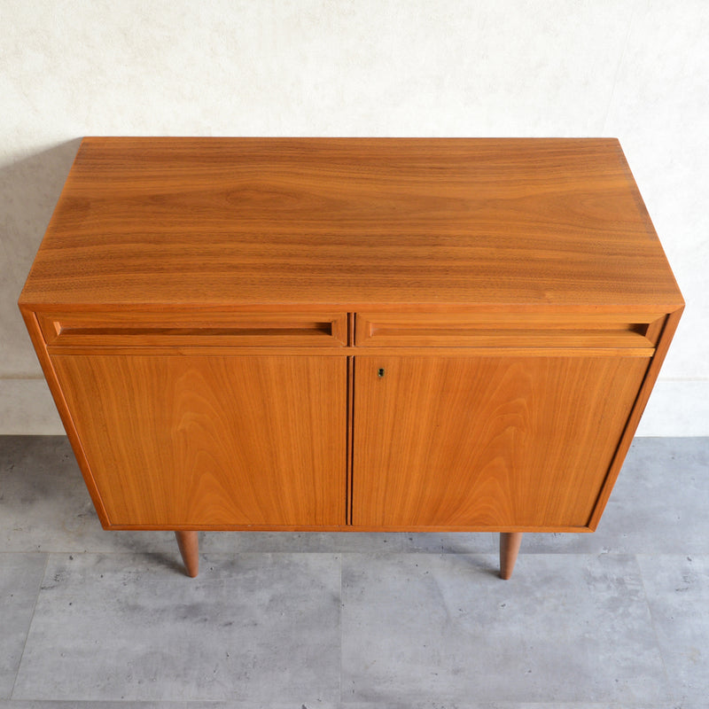 デンマーク ヴィンテージ  キャビネット5-4 (抽斗・鍵付）