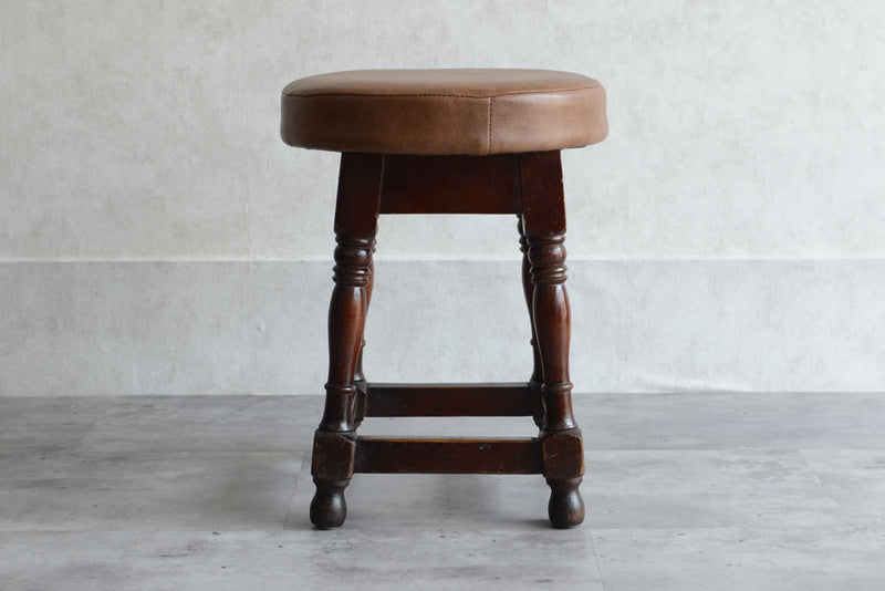イギリス ヴィンテージ　パブ スツール01