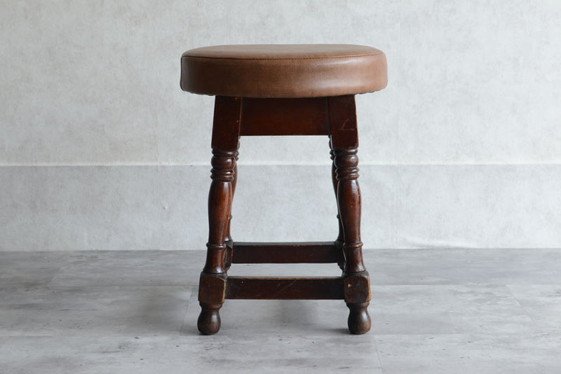 イギリス ヴィンテージ　パブ スツール01