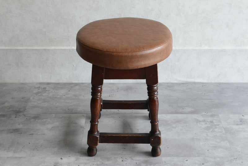 イギリス ヴィンテージ　パブ スツール01