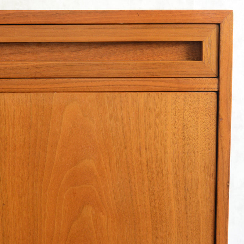 デンマーク ヴィンテージ  キャビネット5-4 (抽斗・鍵付）