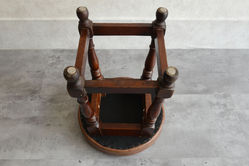 イギリス ヴィンテージ　パブ スツール01