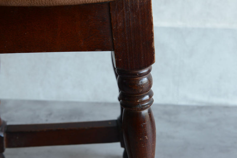 イギリス ヴィンテージ　パブ スツール01