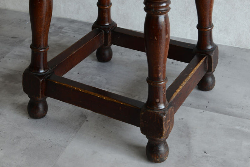 イギリス ヴィンテージ　パブ スツール01