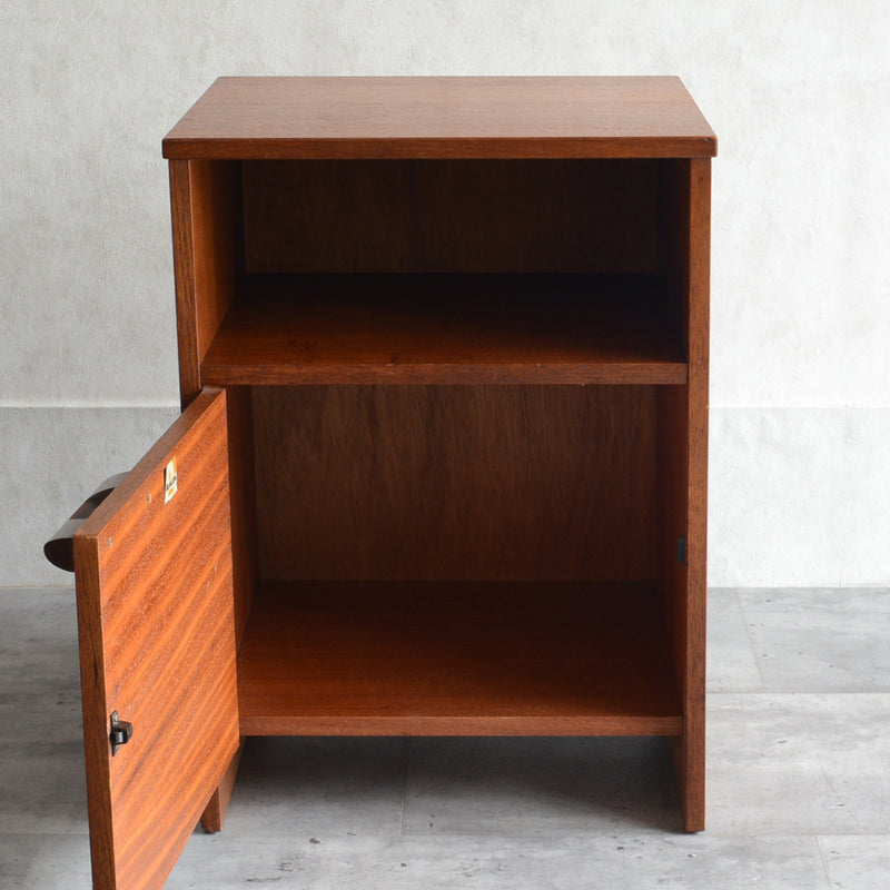 AVALON アバロン サイドキャビネットＢ/ナイトテーブル（右開き）