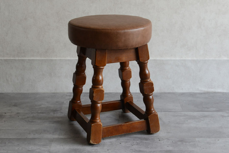 イギリス ヴィンテージ　パブ スツール02