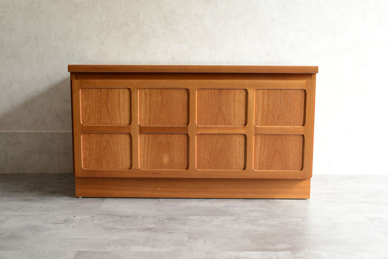 Nathan  ネイサン キャビネット　TVユニット