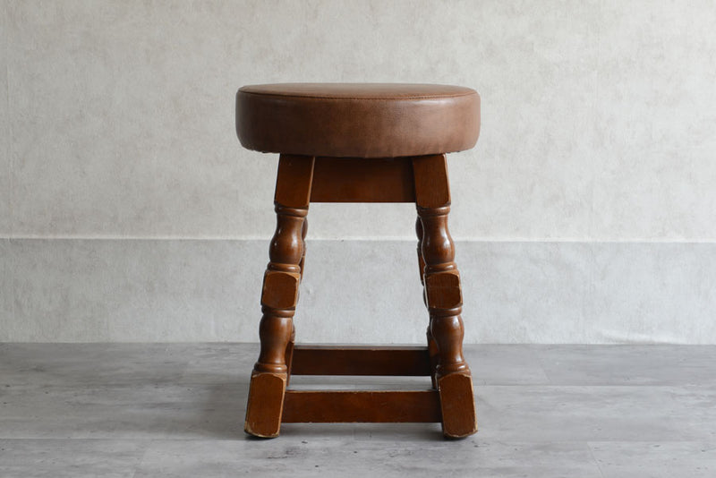 イギリス ヴィンテージ　パブ スツール02