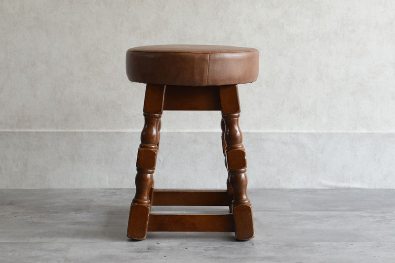 イギリス ヴィンテージ　パブ スツール02