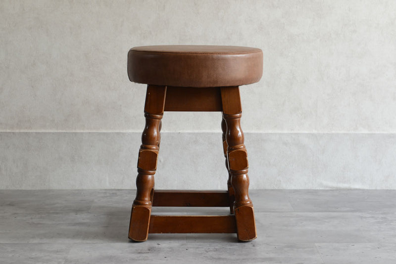 イギリス ヴィンテージ　パブ スツール02