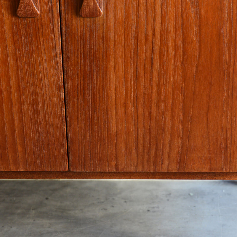 デンマークヴィンテージ  キャビネット3-1(抽斗付）