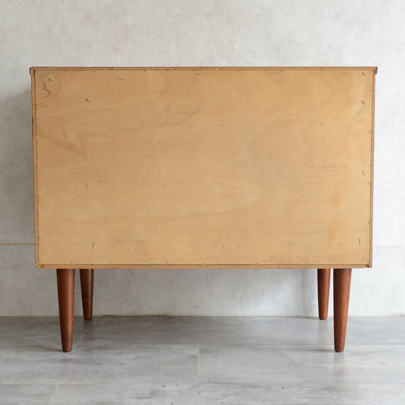 デンマーク ヴィンテージ  チーク ３段チェスト 5-4 (ウッドオイル仕上）鍵付