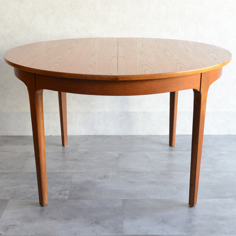 Nathan ネイサン　エクステンション ラウンド ダイニングテーブル03