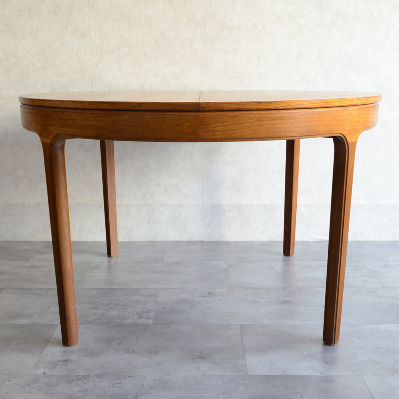 Nathan　ラウンドエクステンションテーブル01