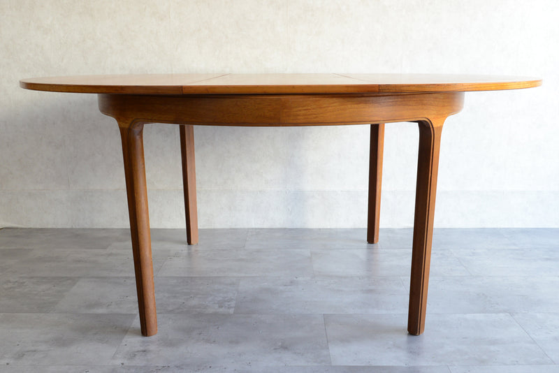 Nathan　ラウンドエクステンションテーブル01