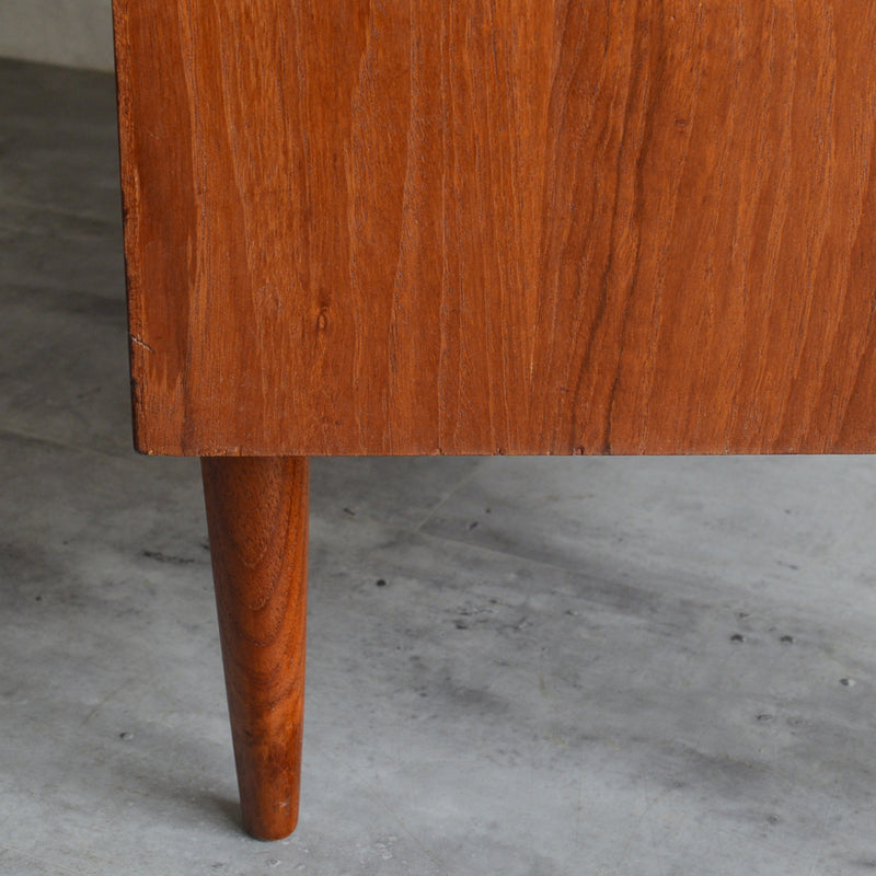 デンマーク ヴィンテージ  チーク ３段チェスト 5-4 (ウッドオイル仕上）鍵付