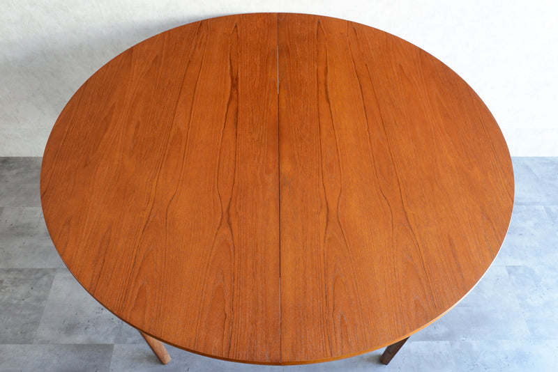 Nathan ネイサン　エクステンション ラウンド ダイニングテーブル03