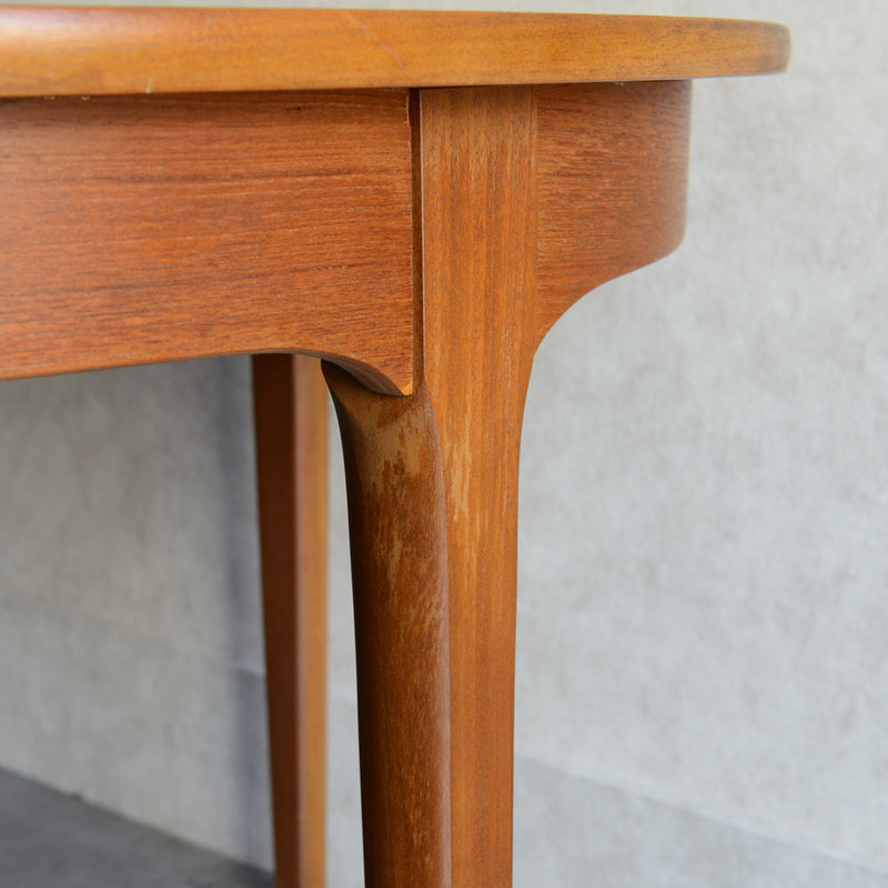 Nathan ネイサン　エクステンション ラウンド ダイニングテーブル03