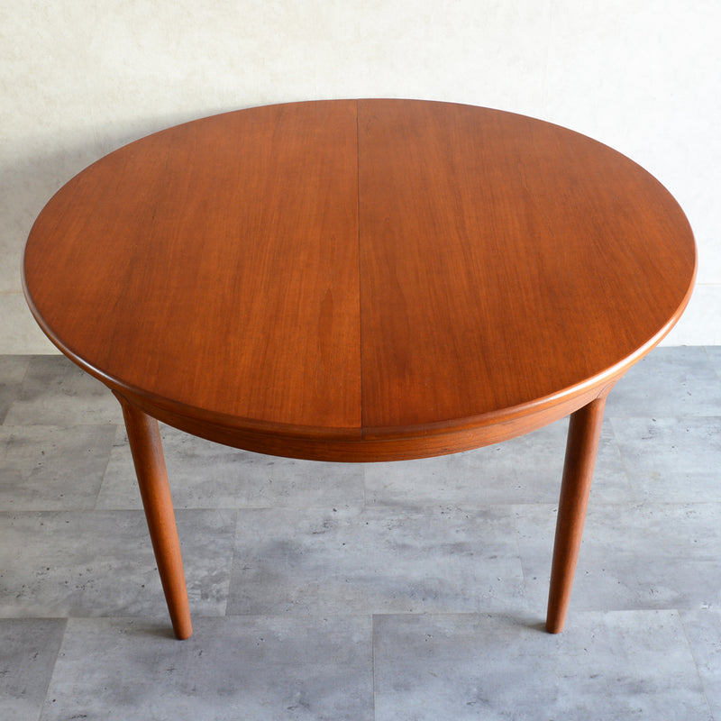 Meredew(メレデュー）エクステンション ラウンド ダイニングテーブル 03(天板剥離再塗装済）