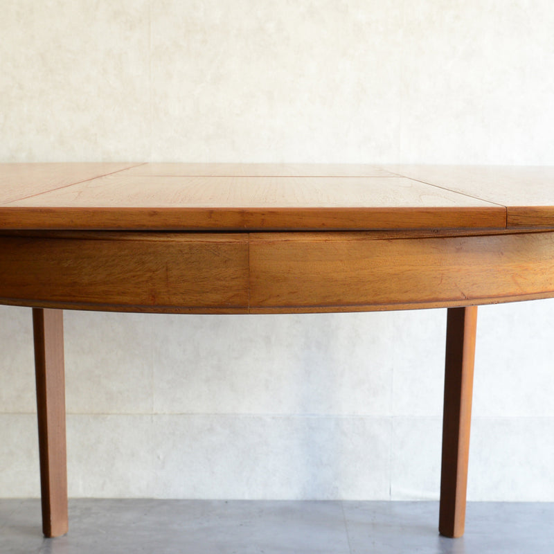 Nathan　ラウンドエクステンションテーブル01