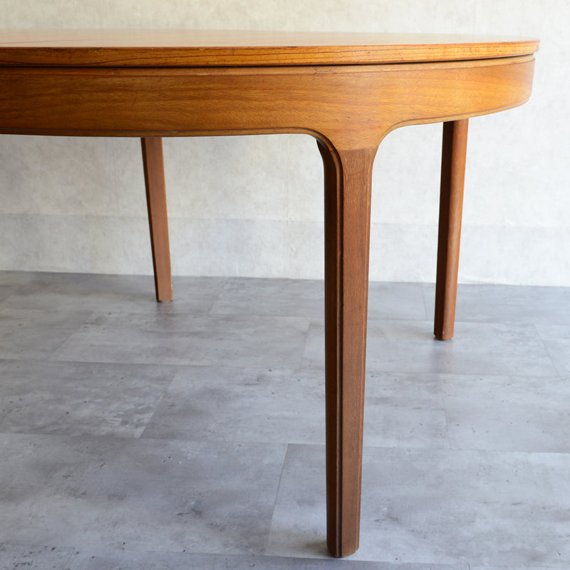 Nathan　ラウンドエクステンションテーブル01