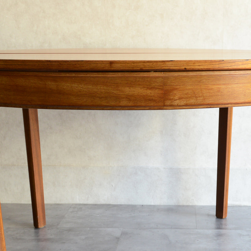 Nathan　ラウンドエクステンションテーブル01