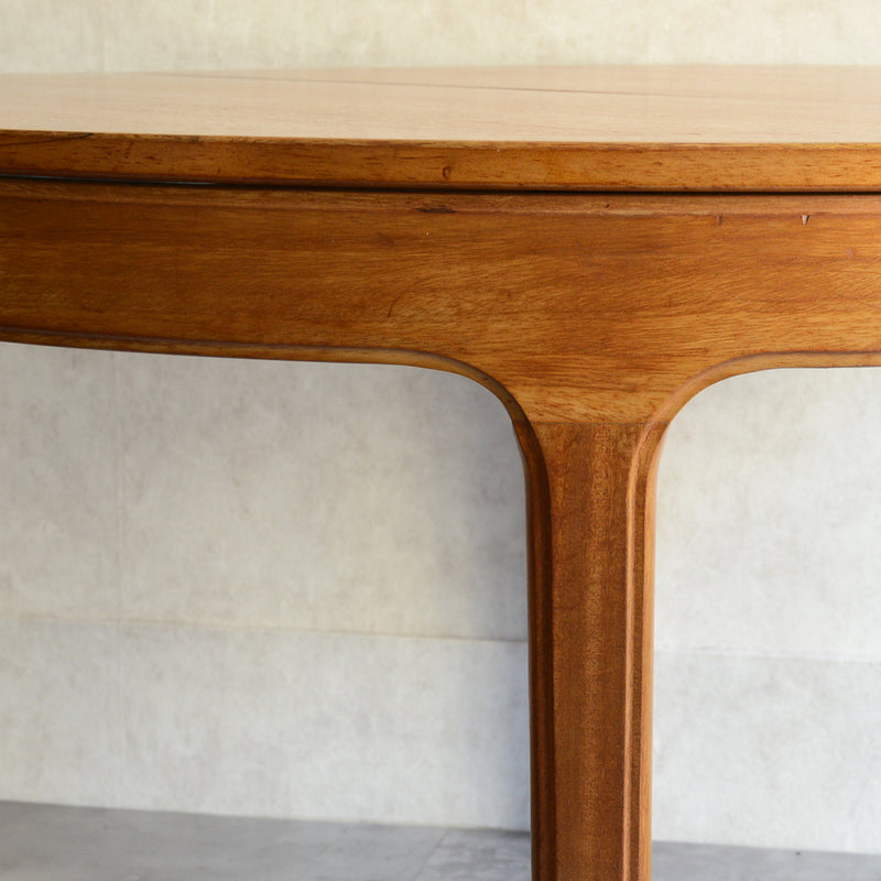 Nathan　ラウンドエクステンションテーブル01