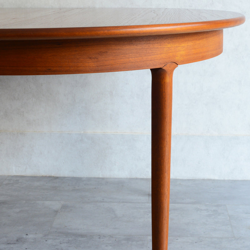 Meredew(メレデュー）エクステンション ラウンド ダイニングテーブル 03(天板剥離再塗装済）