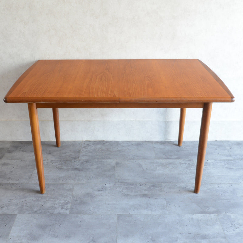 Meredew メレデュー エクステンション ダイニングテーブル 04（Rectangle）天板剥離再塗装済