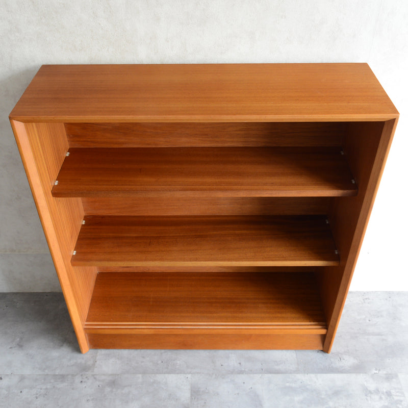 Herbert E. Gibbs ガラス扉キャビネット