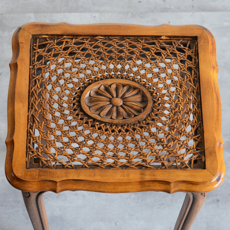 オランダクラシック　ラタン ネストテーブル