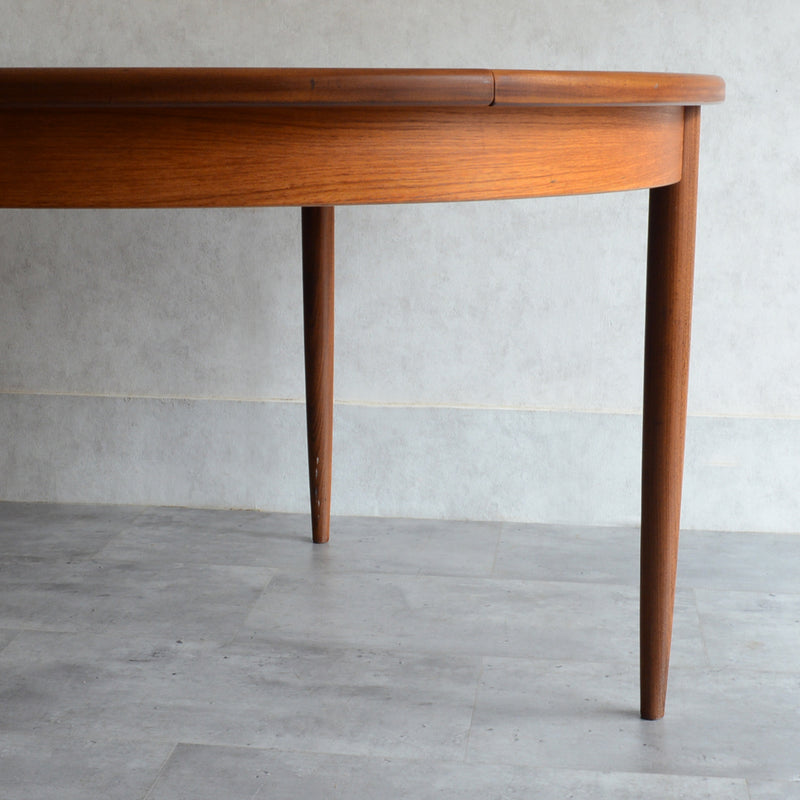 G-PLAN ジープラン エクステンション ラウンド ダイニングテーブル71（天板剥離再塗装済）