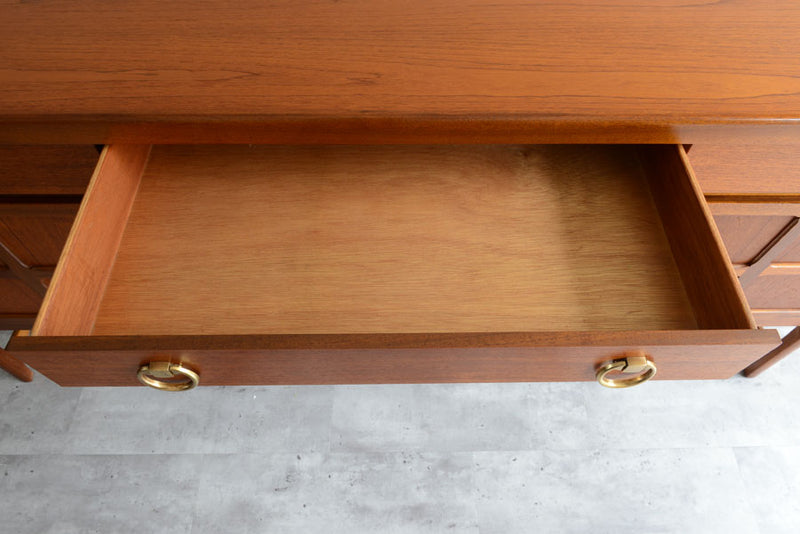 Nathan　ネイサン　サイドボード02