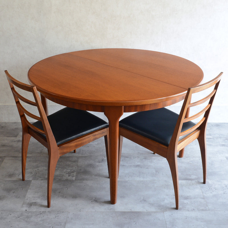 W様ご予約品　McINTOSHマッキントッシュ ラウンドエクステンション ダイニングテーブル05 （天板剥離再塗装済）